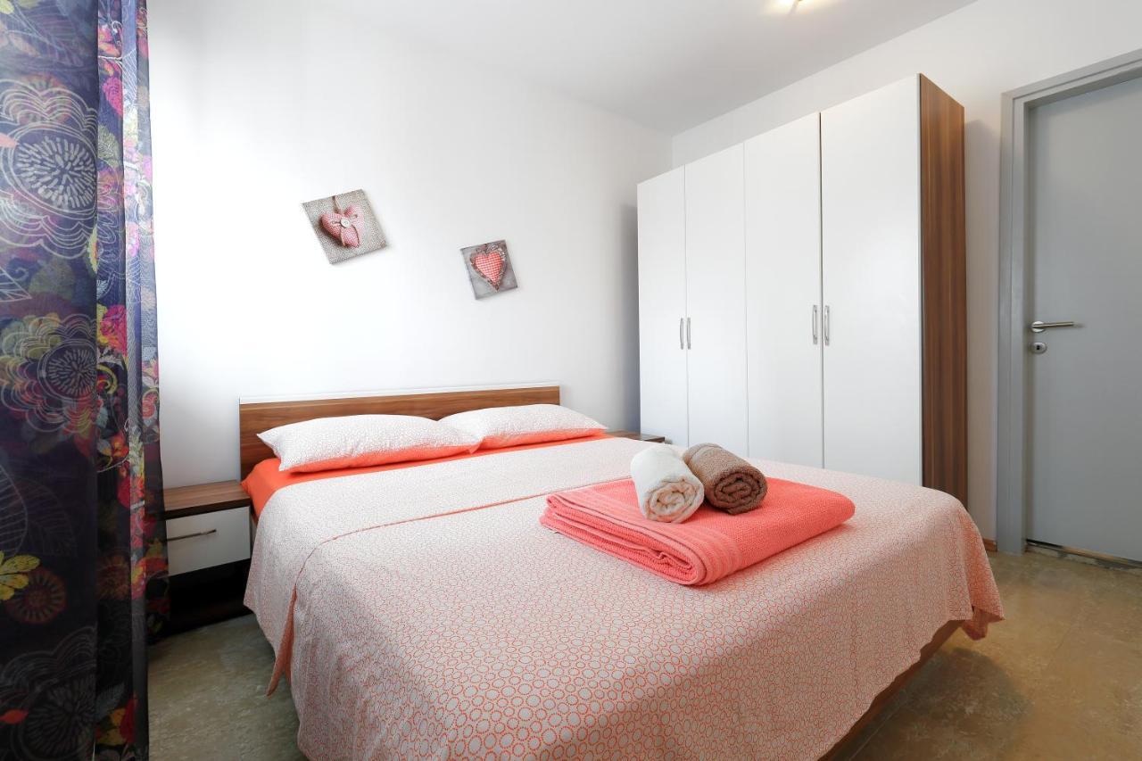 Apartman Don Pag Town Buitenkant foto