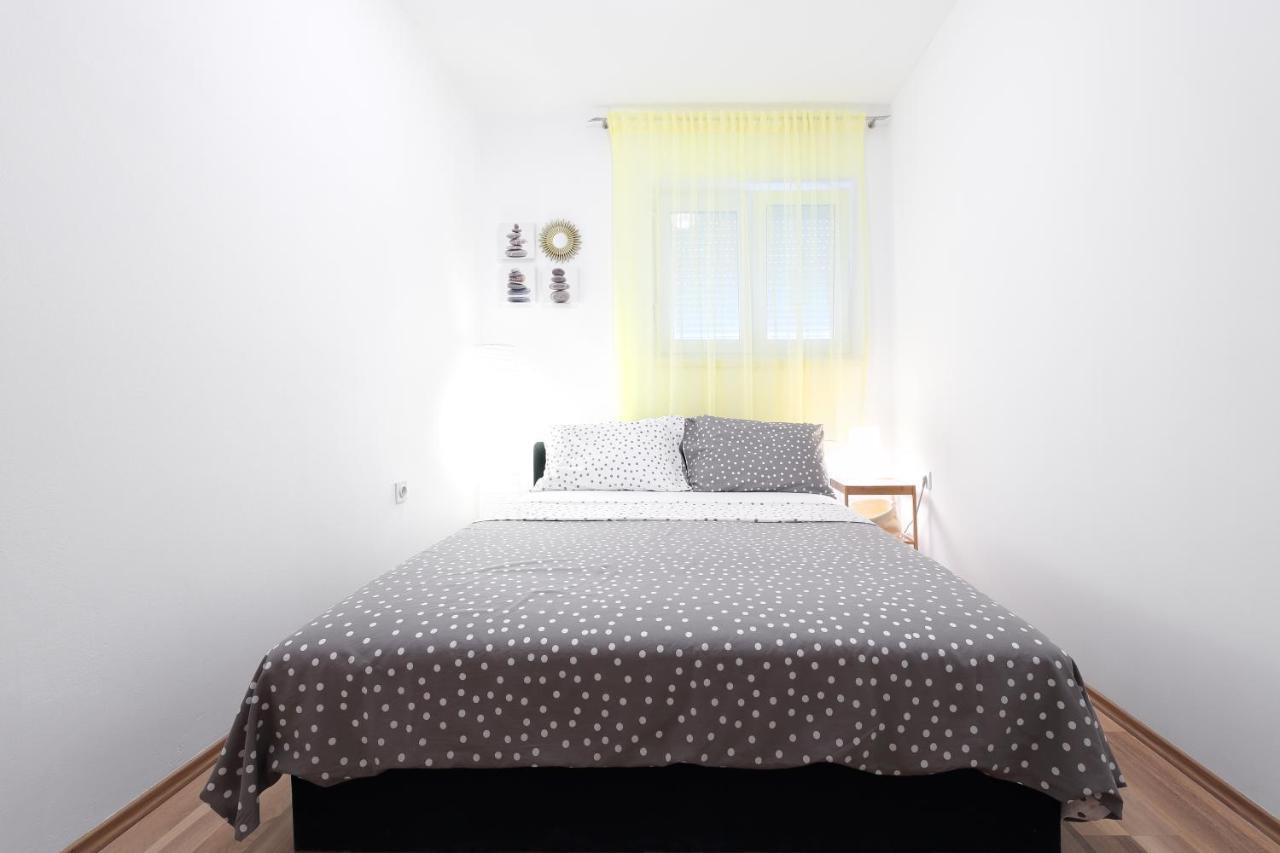 Apartman Don Pag Town Buitenkant foto